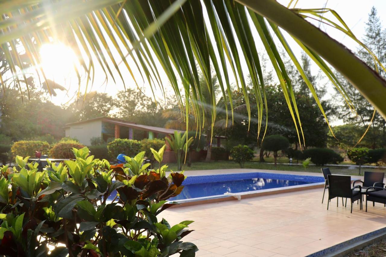 Yuna Village Garden Resort Tubaya ภายนอก รูปภาพ