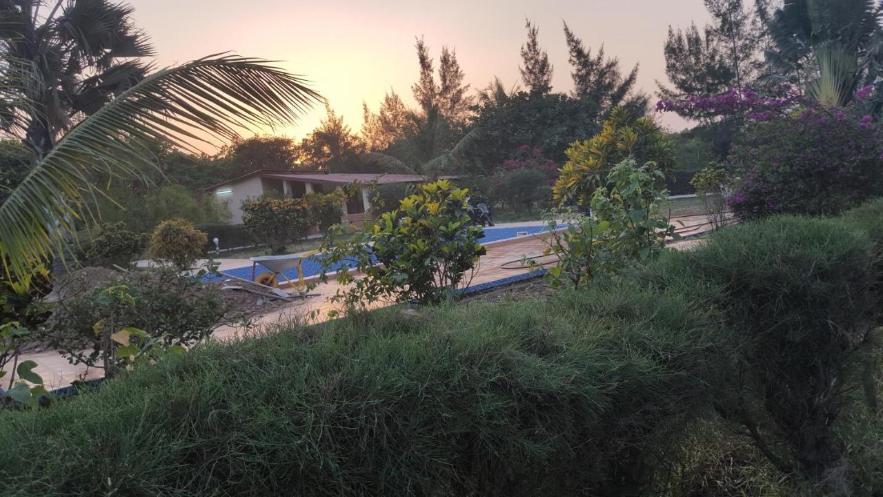 Yuna Village Garden Resort Tubaya ภายนอก รูปภาพ